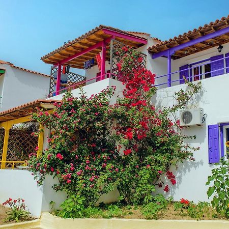 Sunflowers Apartments Marathókambosz Kültér fotó