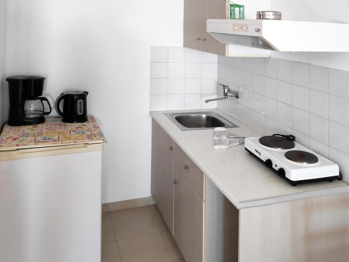 Sunflowers Apartments Marathókambosz Kültér fotó