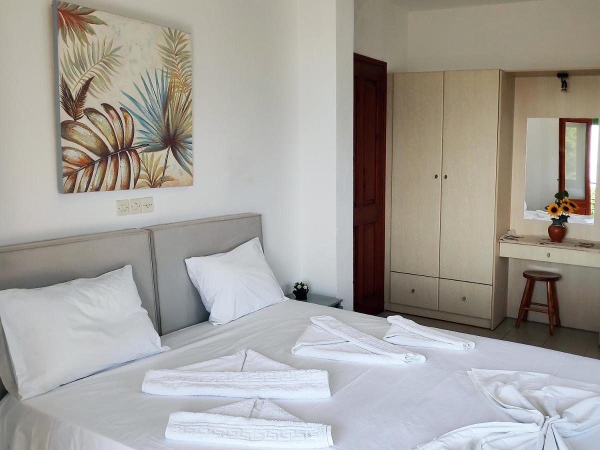 Sunflowers Apartments Marathókambosz Kültér fotó