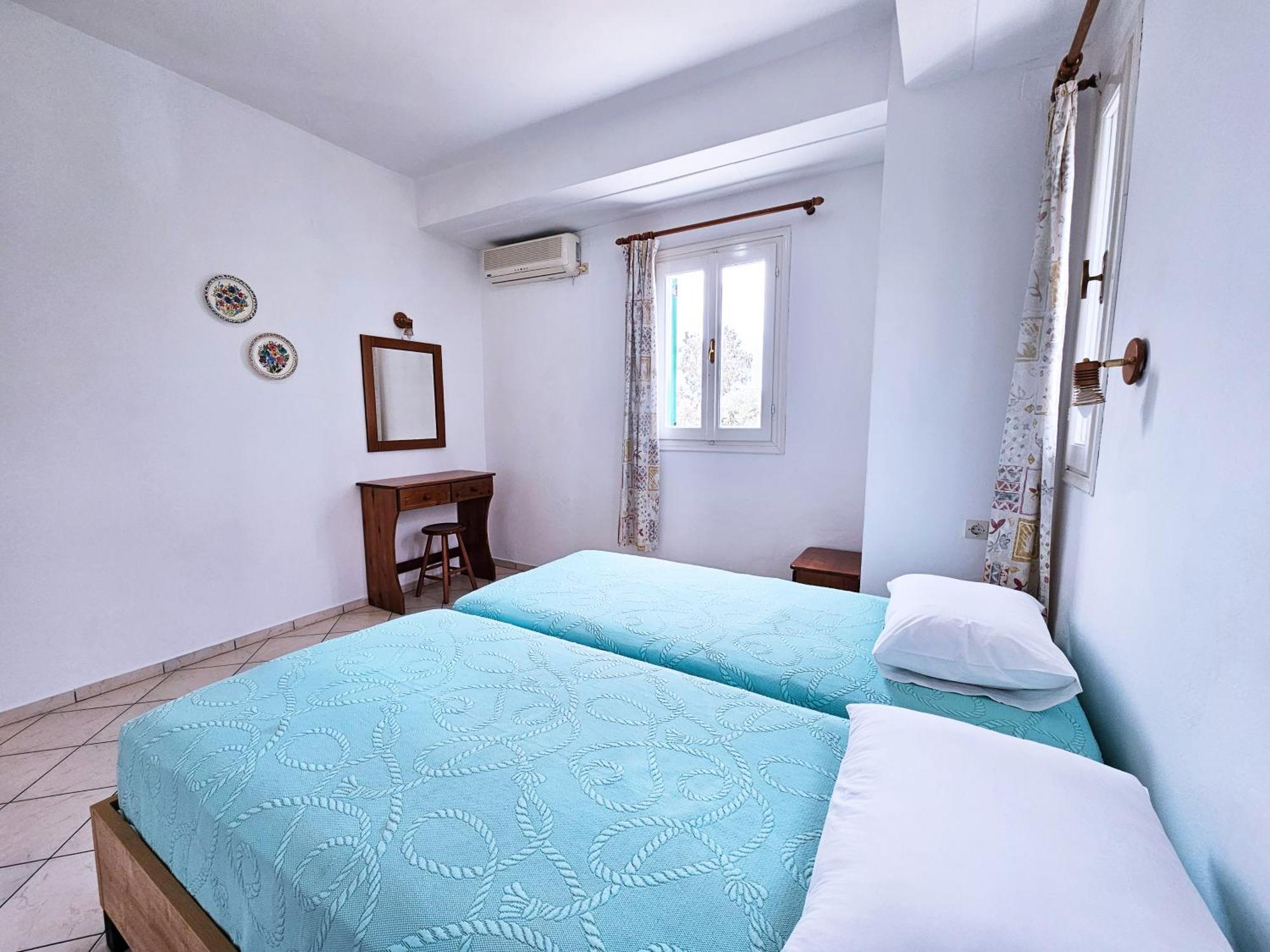 Sunflowers Apartments Marathókambosz Kültér fotó