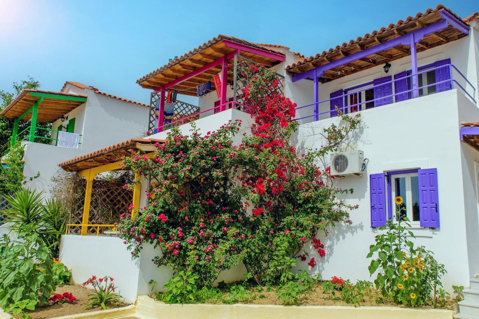 Sunflowers Apartments Marathókambosz Kültér fotó